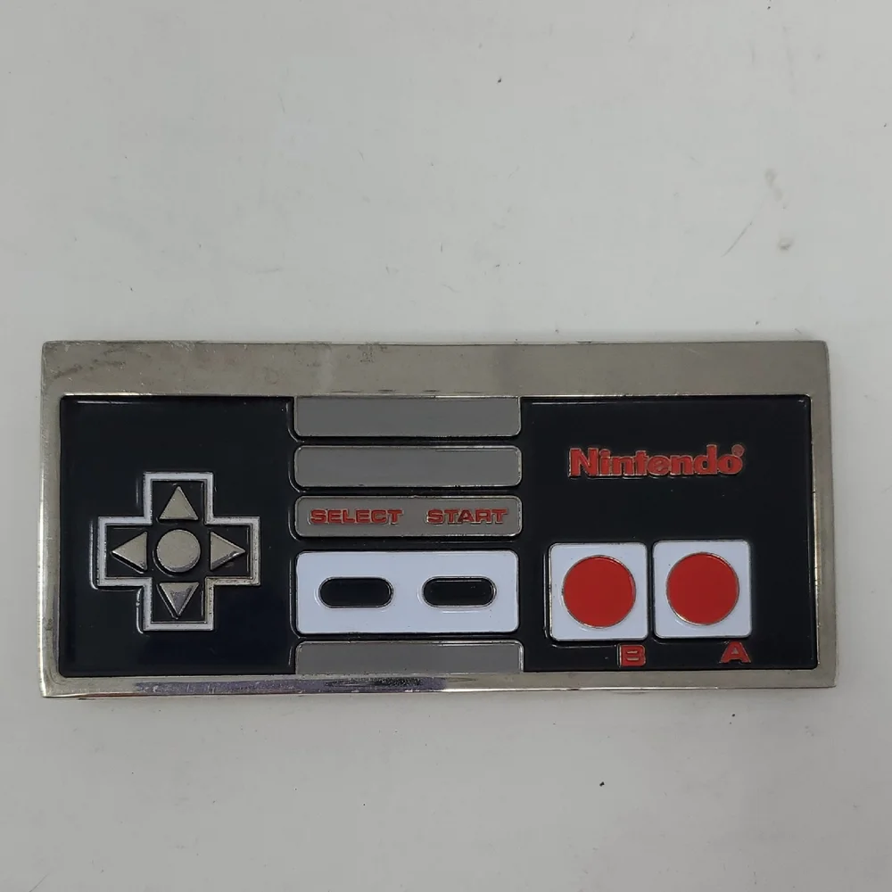 2003 NES Nintendo SILVER Black and Red Controller BELT BUCKLE